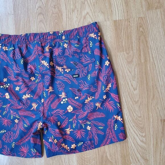 Reef 17" Everett Swim Trunks sz XL - Picture 6 of 10